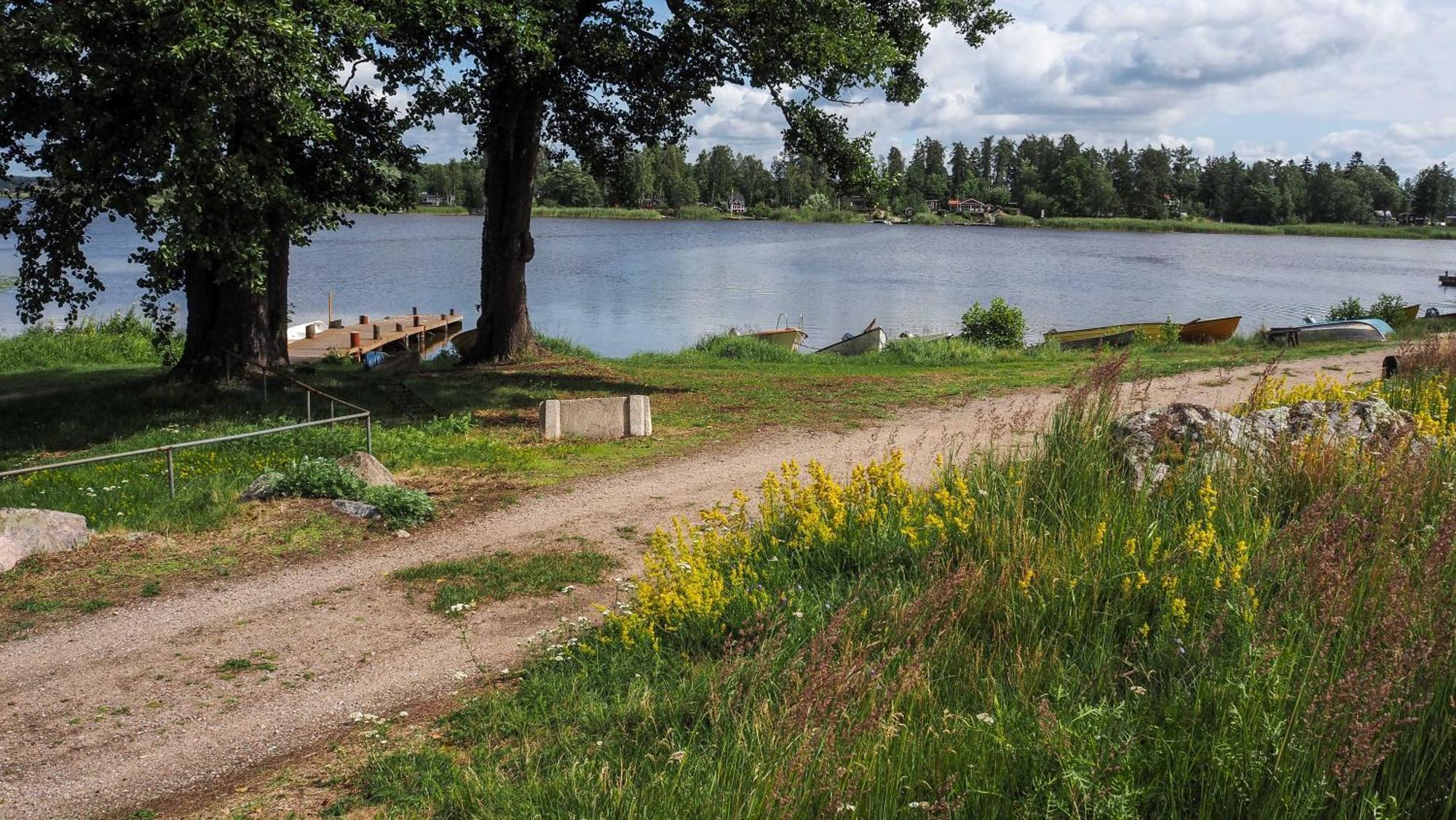 Komplett Laegenhet Med Sjoeutsikt Malmon Exterior photo